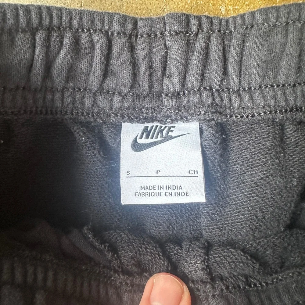 Nike Joggers Mens Small Black Fleece Sweatpants Embroidered Logo